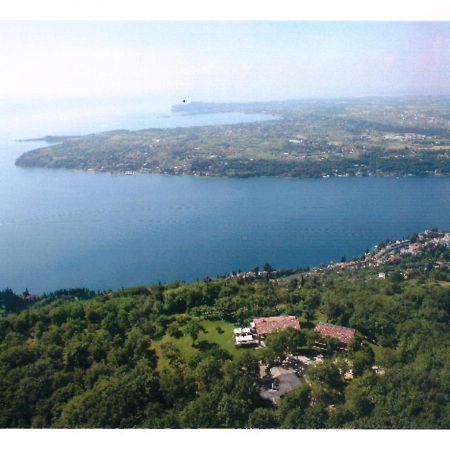 La Fiocchina - Magic Place - Apartments & Studios In Garda Lake - Countryside Farmhouse, Inside The Middle Of The Lake サロ エクステリア 写真