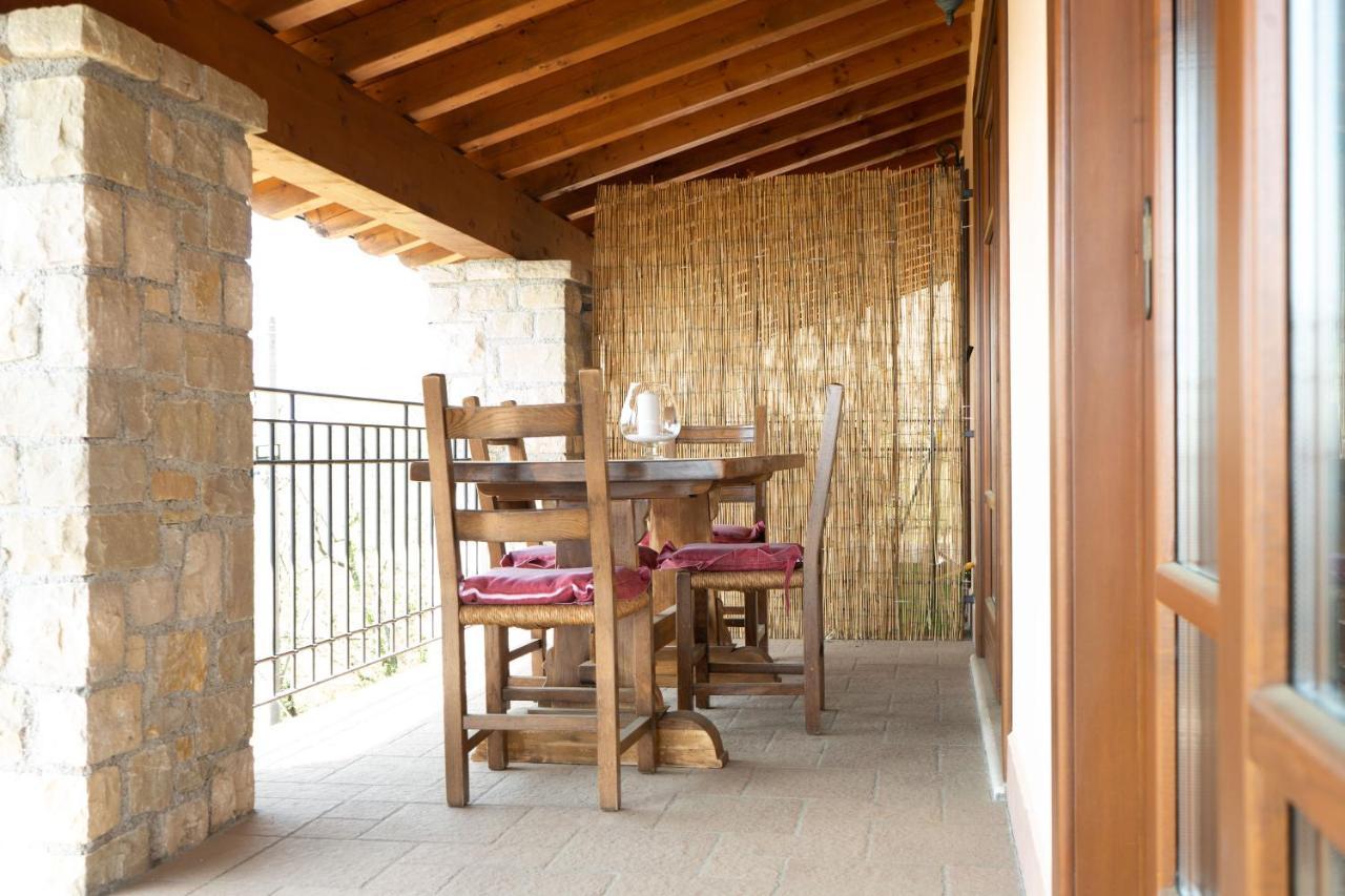 La Fiocchina - Magic Place - Apartments & Studios In Garda Lake - Countryside Farmhouse, Inside The Middle Of The Lake サロ エクステリア 写真