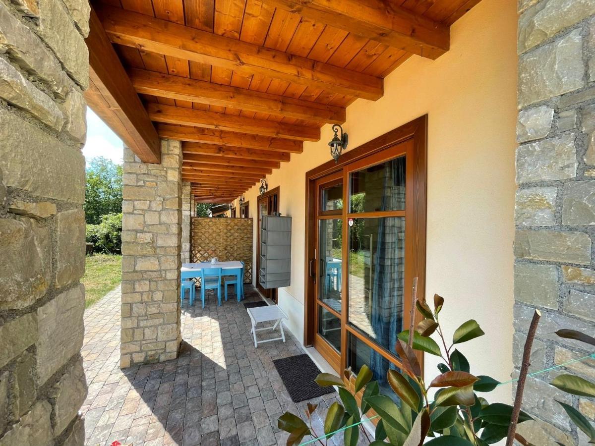 La Fiocchina - Magic Place - Apartments & Studios In Garda Lake - Countryside Farmhouse, Inside The Middle Of The Lake サロ エクステリア 写真