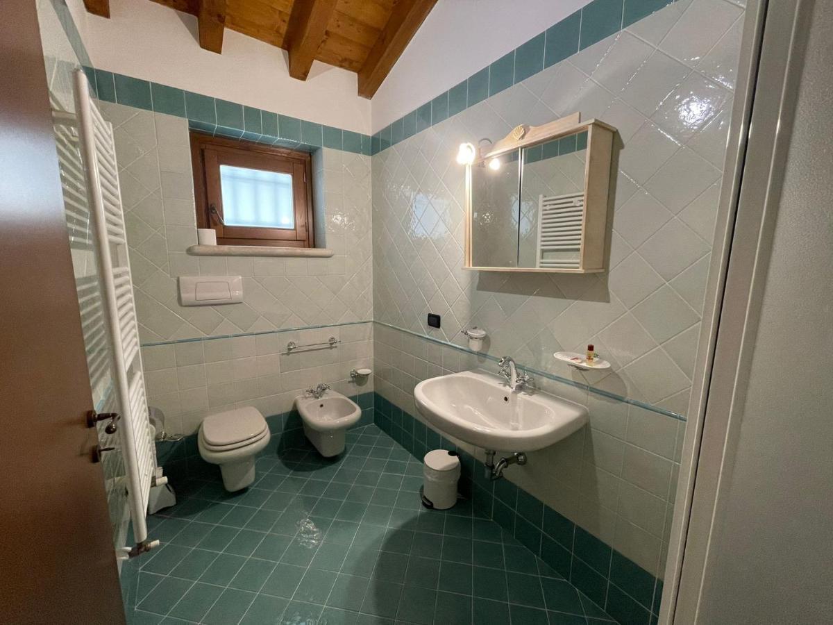 La Fiocchina - Magic Place - Apartments & Studios In Garda Lake - Countryside Farmhouse, Inside The Middle Of The Lake サロ エクステリア 写真