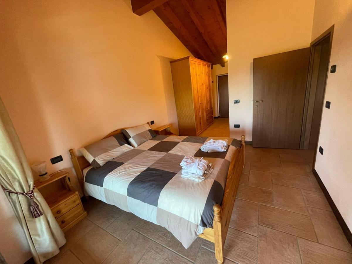 La Fiocchina - Magic Place - Apartments & Studios In Garda Lake - Countryside Farmhouse, Inside The Middle Of The Lake サロ エクステリア 写真