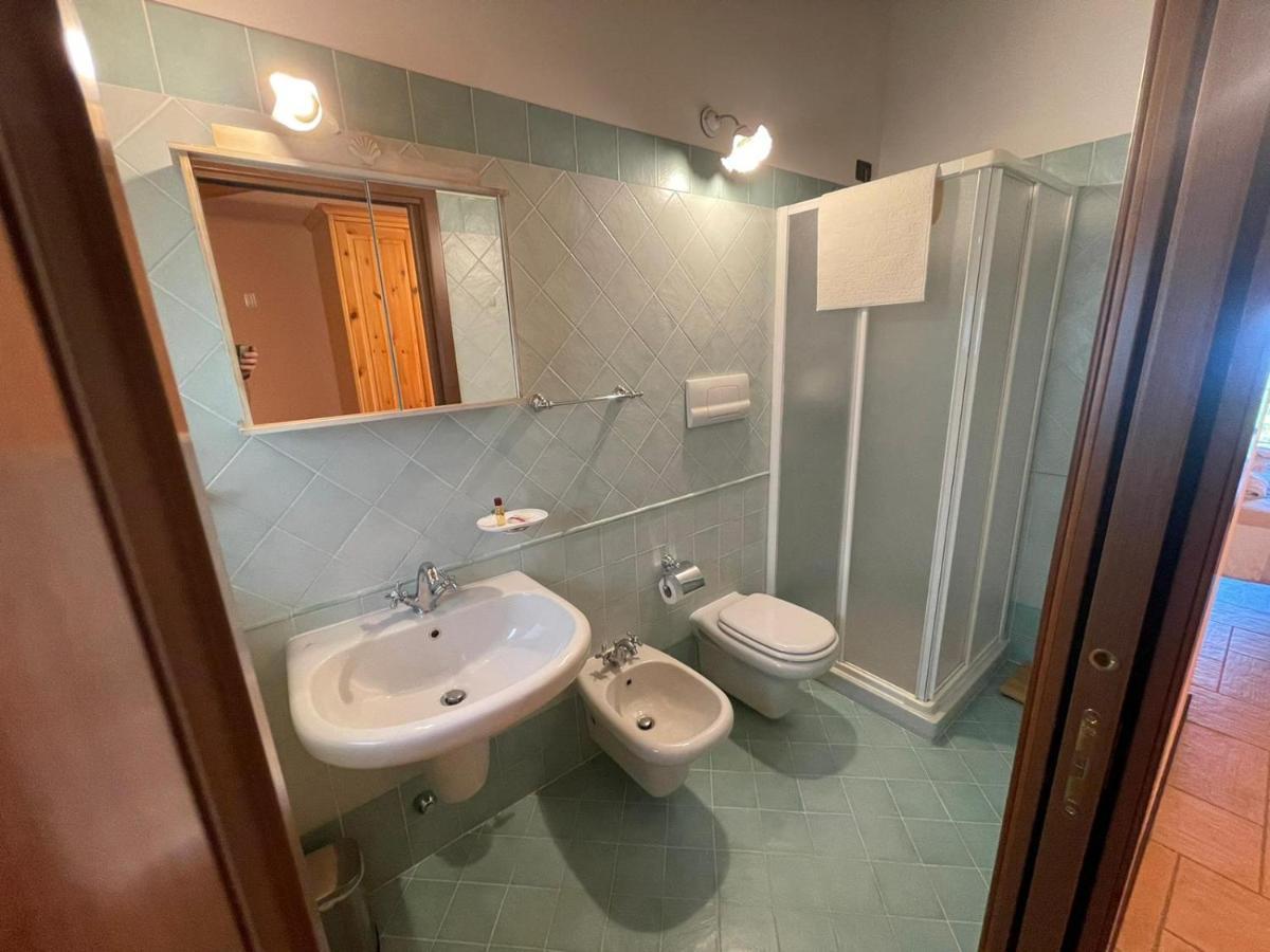 La Fiocchina - Magic Place - Apartments & Studios In Garda Lake - Countryside Farmhouse, Inside The Middle Of The Lake サロ エクステリア 写真